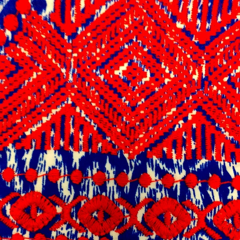 NWT! THML Embroidered Top - Picture 8 of 8